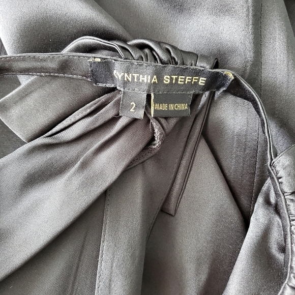 NEW Cynthia Steffe Black Ruffled Silk Top - Picture 3 of 4